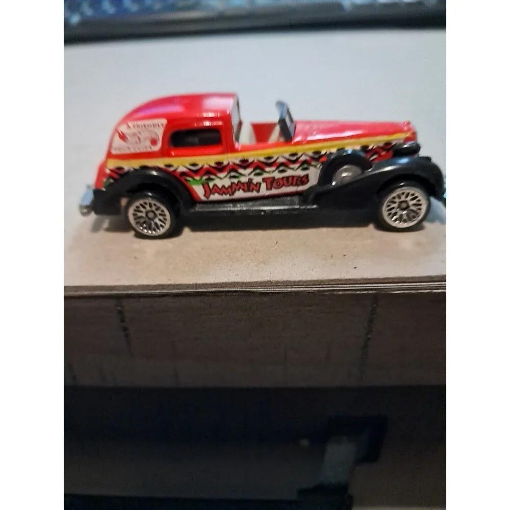 Vintage 1987 Hot Wheels Jammin Tours Red ‘35 Classic Caddy - Diecast (Loose)
